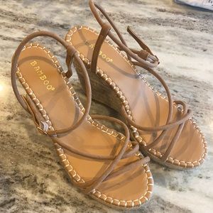 ☀️ NWOT! Wedge Sandals from Pink Lily